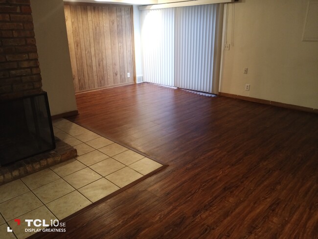 property at 4377 Doncaster Dr