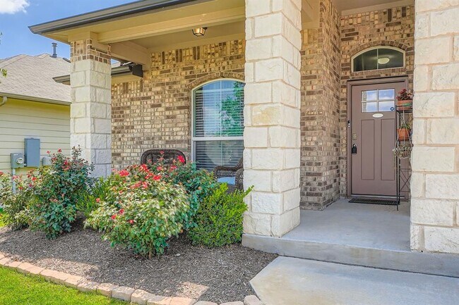 123 Harlan Dr in Hutto, TX - Building Photo - Building Photo
