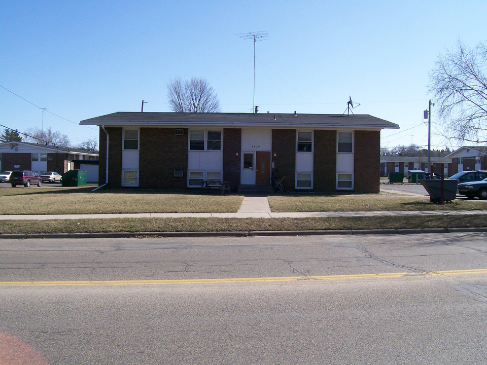 1514 15th Ave SE in St. Cloud, MN - Building Photo