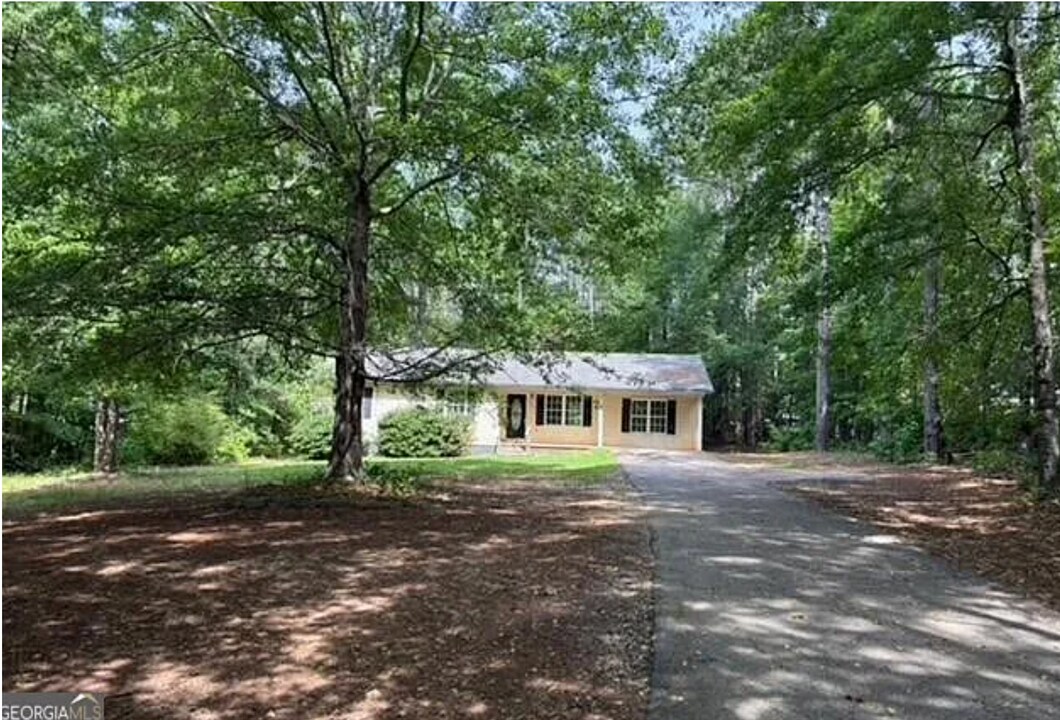 220 Eve Cir in Griffin, GA - Building Photo