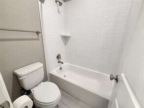 6905 Broomsedge Dr in Argyle, TX - Building Photo - Building Photo