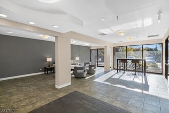 41 Mt Kemble Ave in Morristown, NJ - Building Photo - Building Photo