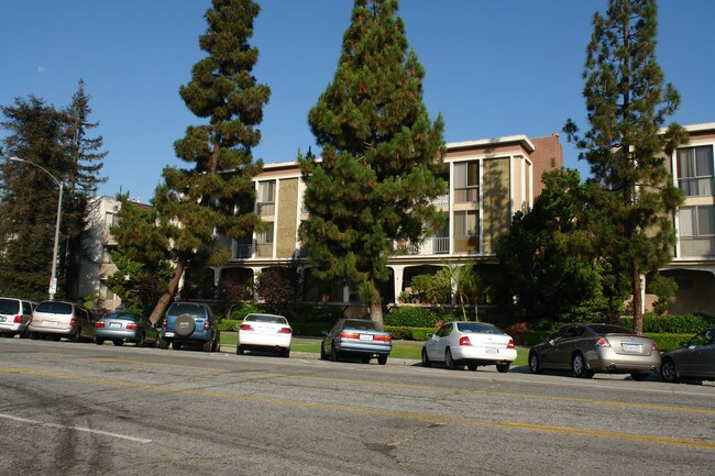 La Fayette Townhouse in Los Angeles, CA - Building Photo - Building Photo