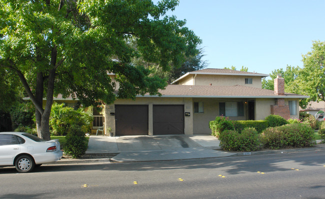 4144-4146 Barrymore Dr in San Jose, CA - Building Photo - Building Photo