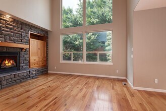 20962 Lava Flow Ln in Bend, OR - Building Photo - Building Photo