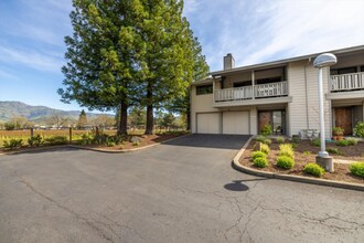 6930 Yount St in Yountville, CA - Building Photo - Building Photo