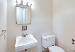 104 Sundridge Dr in Buffalo, NY - Building Photo - Building Photo