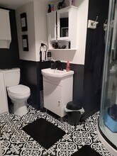 7012 Sunhaven Dr in Niagara Falls, ON - Building Photo - Building Photo