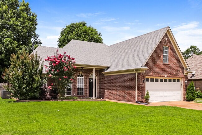 2458 Kindlewood Dr in Southaven, MS - Building Photo - Building Photo