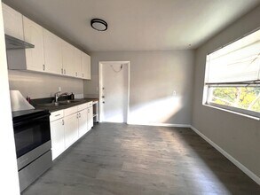 604 6th St, Unit 604A in West Palm Beach, FL - Building Photo - Building Photo