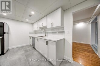 31 Morgan Ave in Markham, ON - Building Photo - Building Photo