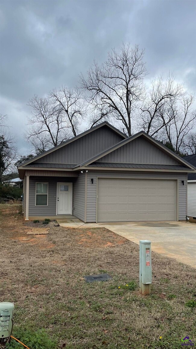 property at 119 Rolling Woods Cir