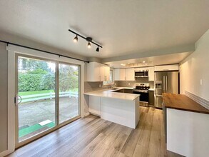 3526 115th St SE in Everett, WA - Building Photo - Building Photo