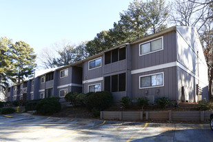 Parkwood Village Apartamentos