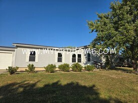 10317 Deadwood Ct in Fort Wayne, IN - Building Photo