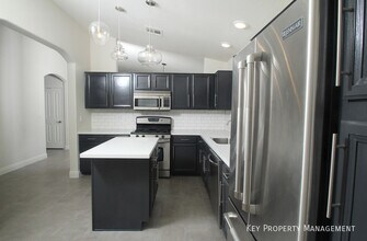 1982 Antelope Hill Ct in Henderson, NV - Building Photo - Building Photo
