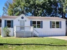 33209 Wedgewood Dr in Magnolia, TX - Building Photo