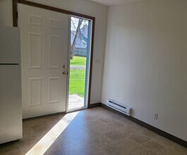 206 Harrison Ct in Baxter, IA - Building Photo - Building Photo