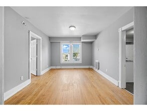 568 N Farrington St in St. Paul, MN - Building Photo - Building Photo