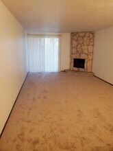 2671 Woodstone Pl in Eugene, OR - Building Photo - Building Photo