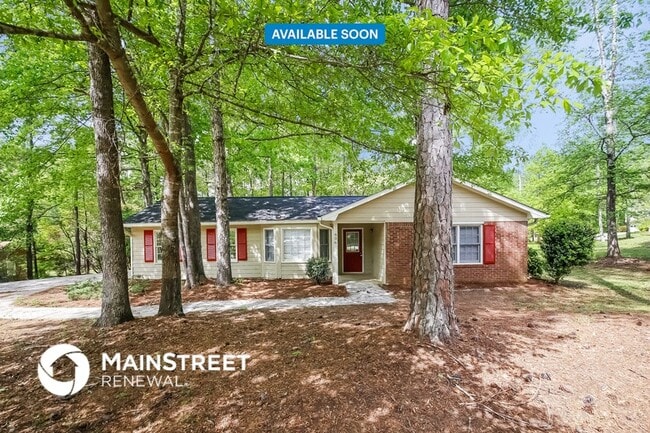 property at 606 Hamlet Ct SE