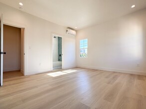 3013 1/2 Somerset Dr in Los Angeles, CA - Building Photo - Building Photo