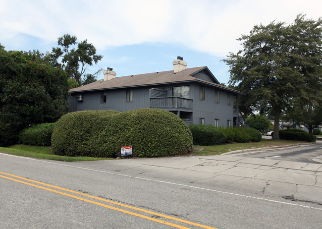 South Park in Wilmington, NC - Foto de edificio - Building Photo