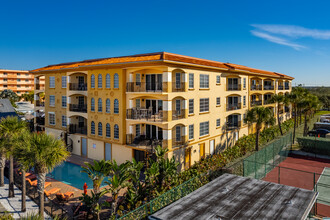 Da Vinci Condominiums in Indian Rocks Beach, FL - Building Photo - Building Photo