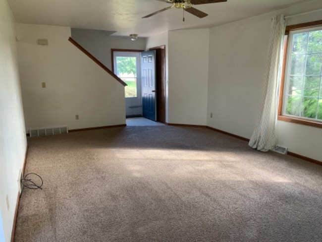 2833 Capricorn Dr in Bellevue, WI - Building Photo - Building Photo