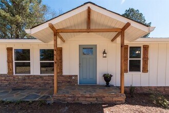 4882 Sugar Pike Rd in Canton, GA - Building Photo - Building Photo