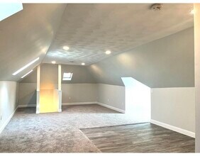 541 N Front St-Unit -3 in New Bedford, MA - Foto de edificio - Building Photo