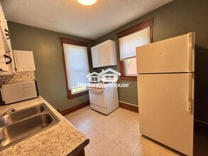 416 8th St in West Des Moines, IA - Building Photo - Building Photo