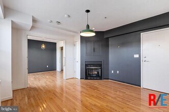 815 King St in Alexandria, VA - Building Photo - Building Photo