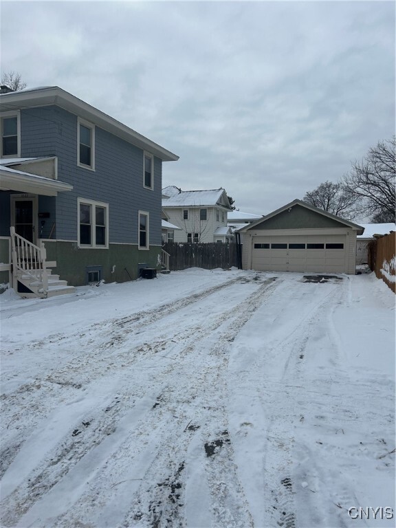 1022 Myrtle Ave in Watertown, NY - Building Photo - Building Photo