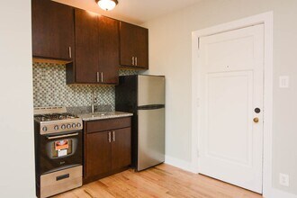 4551 N Damen Ave in Chicago, IL - Building Photo - Building Photo