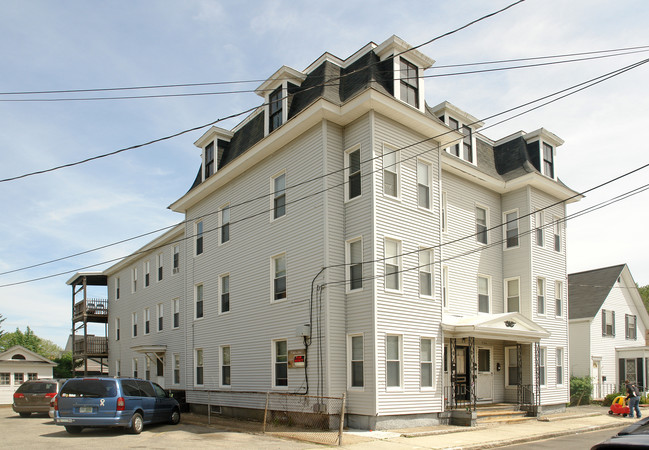 70 Chestnut St in Nashua, NH - Building Photo - Building Photo