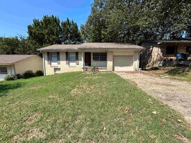 5519 Division St in North Little Rock, AR - Building Photo