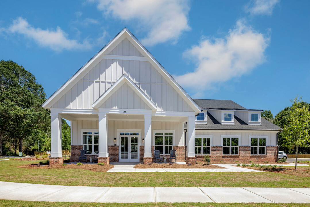 The Cottages at Loganville in Loganville, GA - Building Photo