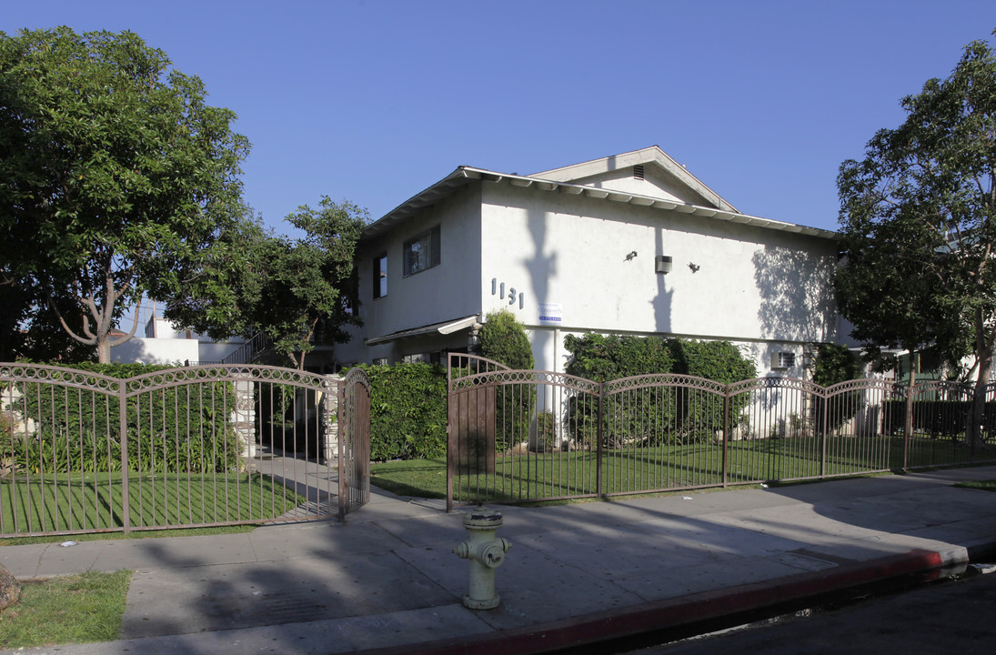 1131 N Onondaga Ave in Anaheim, CA - Building Photo