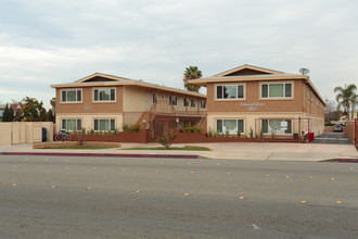 Edward Arms Apartments in Chula Vista, CA - Building Photo - Building Photo