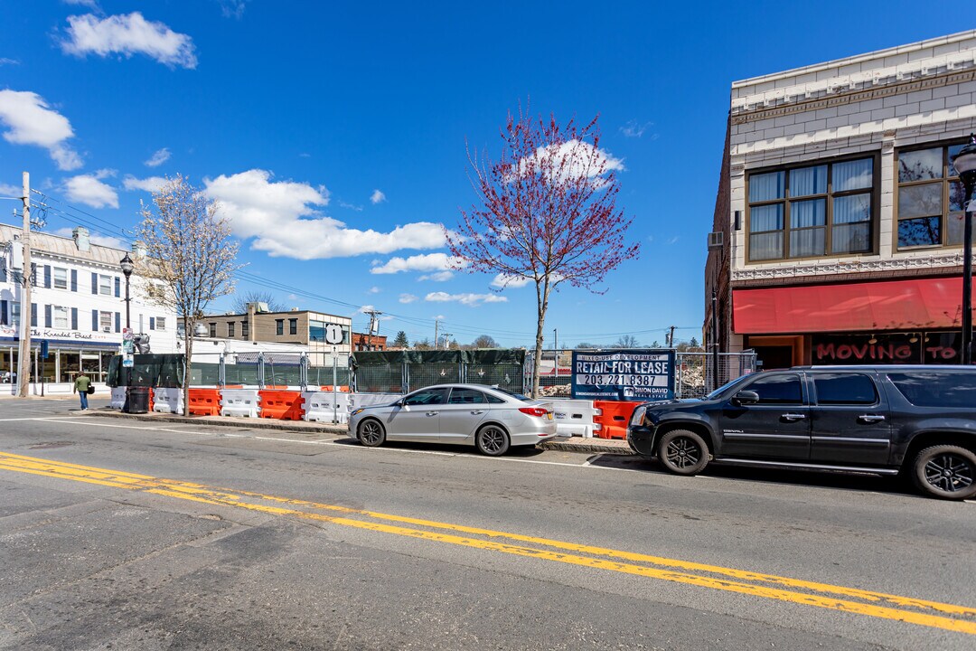 163 N Main St in Port Chester, NY - Foto de edificio