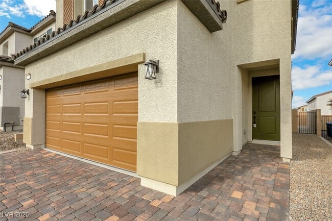 10602 Dryades Ave in Las Vegas, NV - Building Photo - Building Photo