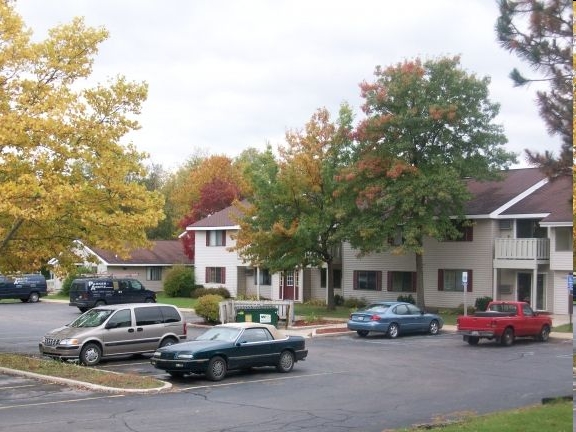 Woodridge in Fennville, MI - Foto de edificio - Building Photo