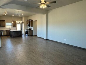 704 Argos Rd in Yukon, OK - Building Photo - Building Photo