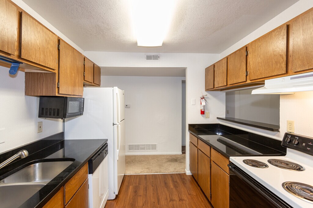 Hawks Pointe Apartments Lawrence, KS Apartments For Rent