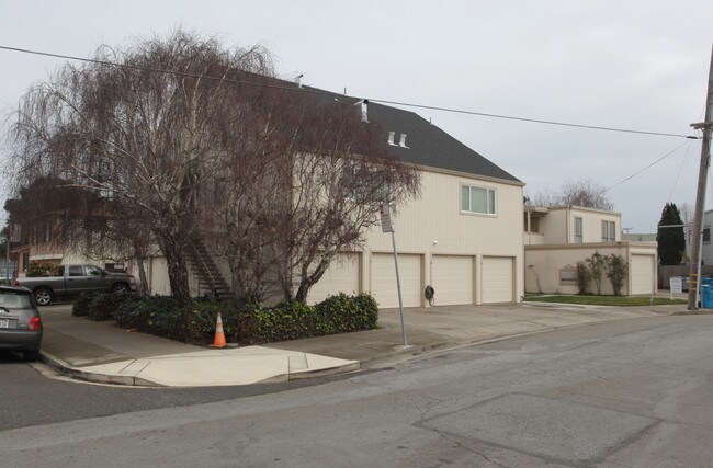 149 Cupid Row in San Bruno, CA - Foto de edificio - Building Photo