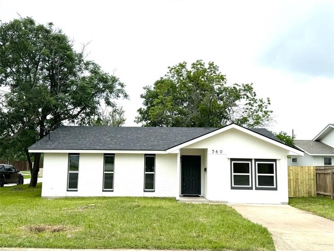 property at 560 E 19th St