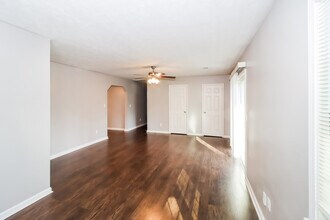 2887 Botany Dr in Jonesboro, GA - Building Photo - Building Photo