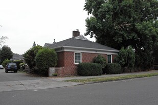 4140 SE 37th Ave in Portland, OR - Building Photo