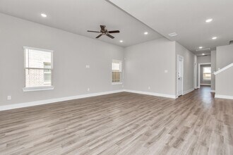 21003 Bay Vlg Dr in Cypress, TX - Building Photo - Building Photo